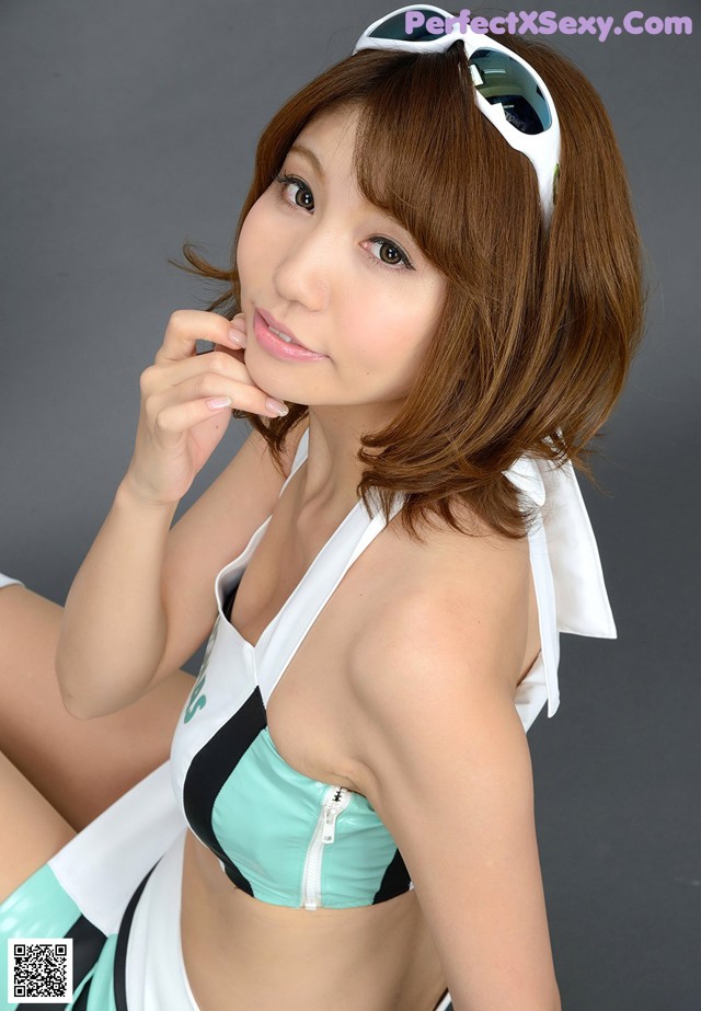 Miyuu Orii - Silver Sluting Videos